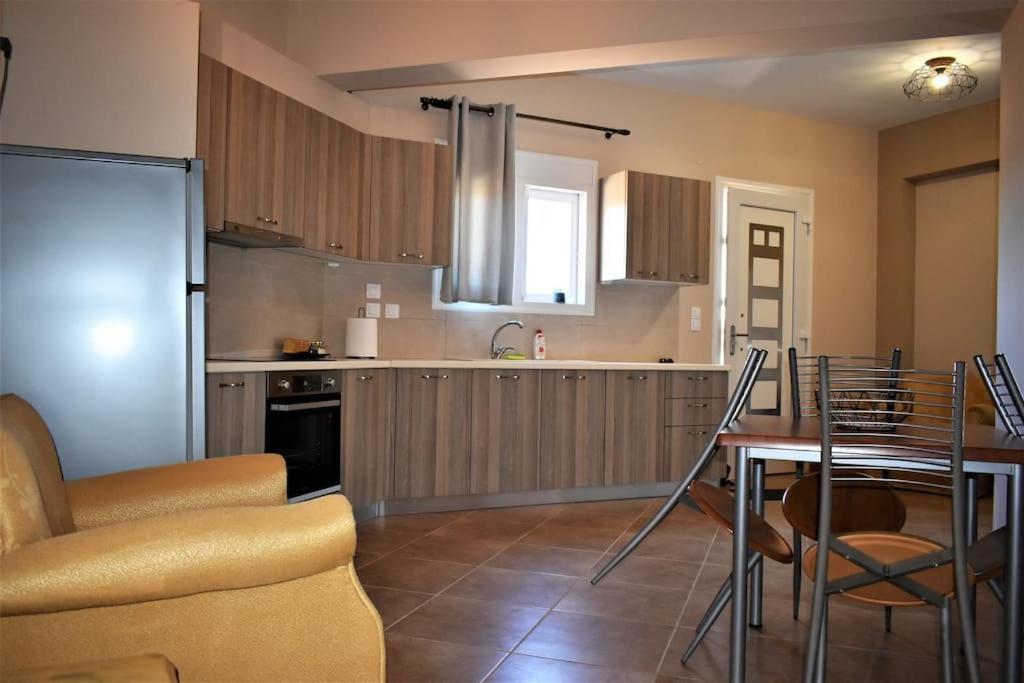 Smailis Apartment 2 리구리오 외부 사진