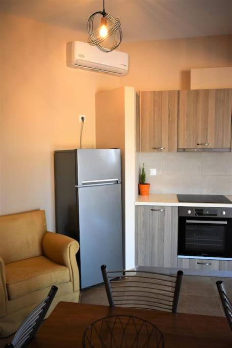Smailis Apartment 2 리구리오 외부 사진